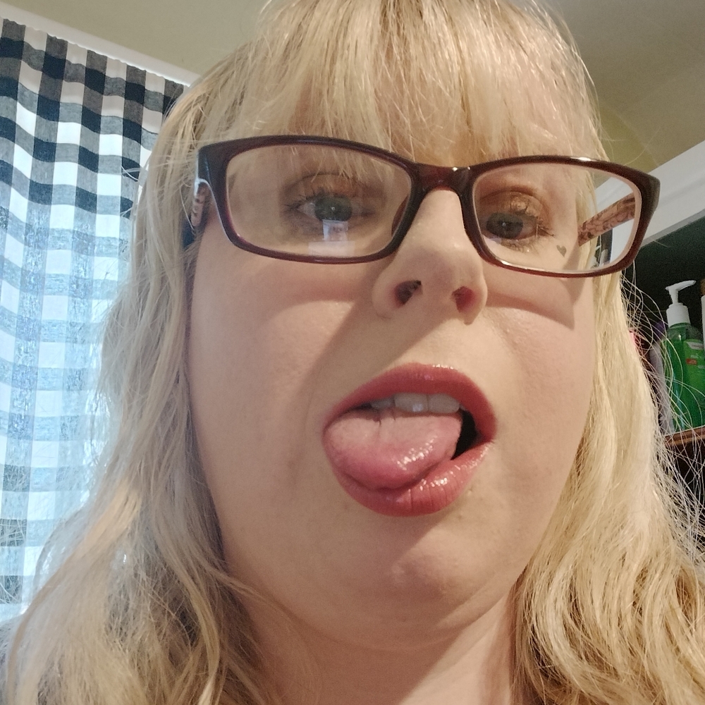 Meet your Posher, Chrissy